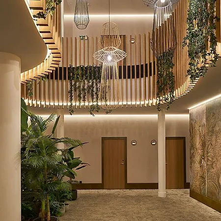Vincci Larios Diez Hotel