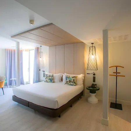 Vincci Larios Diez Hotel